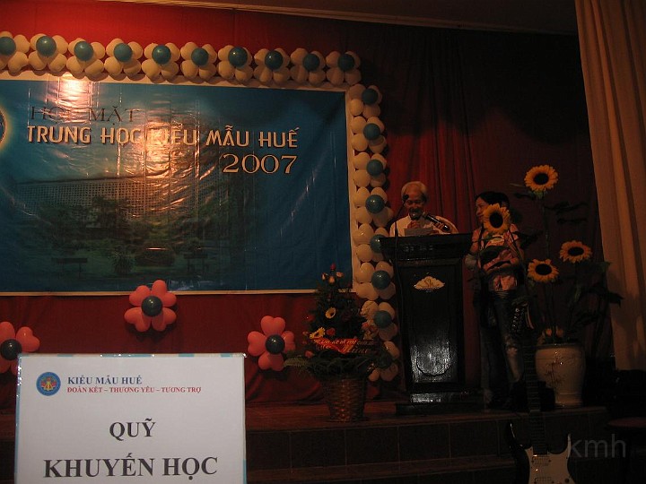 Thung Quy Khuyen hoc.JPG